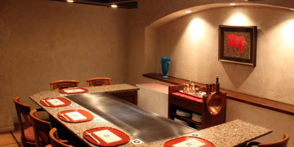 Zenzero 鉄板焼個室 ラベンダー（6名）