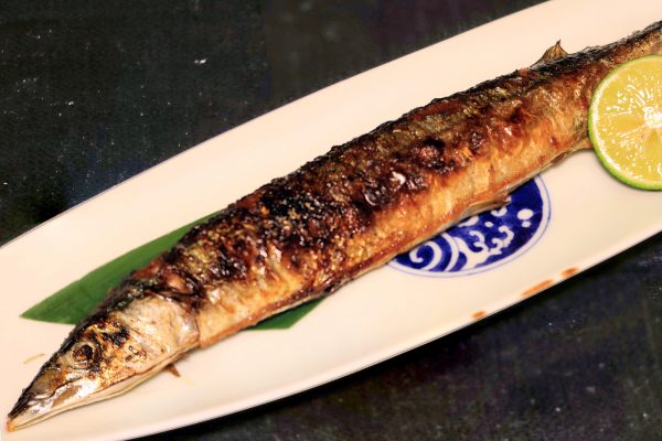 秋刀魚塩焼