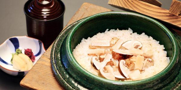 釜炊き松茸御飯 