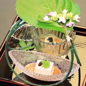 前菜（水無月豆腐 蝦夷鮑）