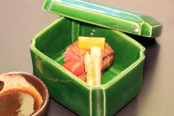 焼物（牛ひれステーキ）
