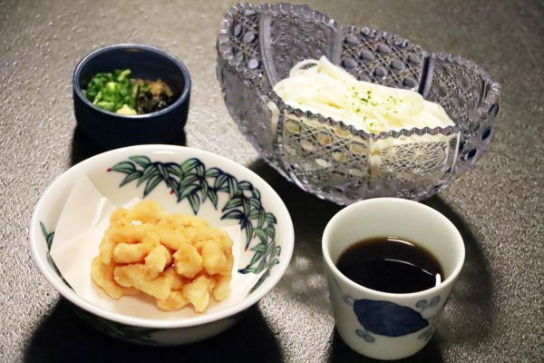 食事（稲庭うどん）