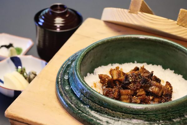 食事（穴子御飯）