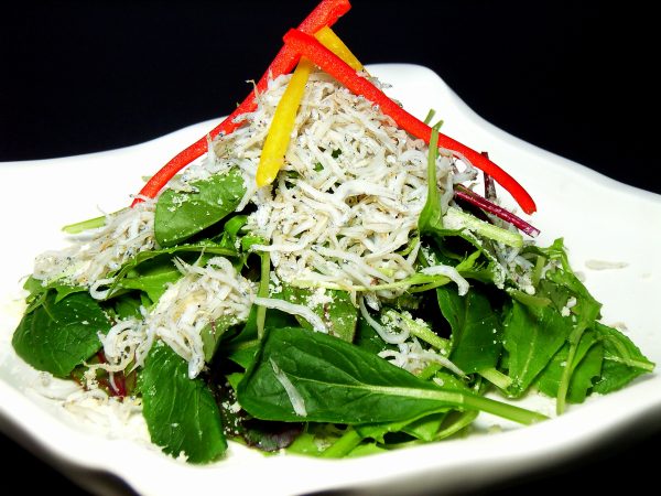 しらすと有機野菜のサラダ