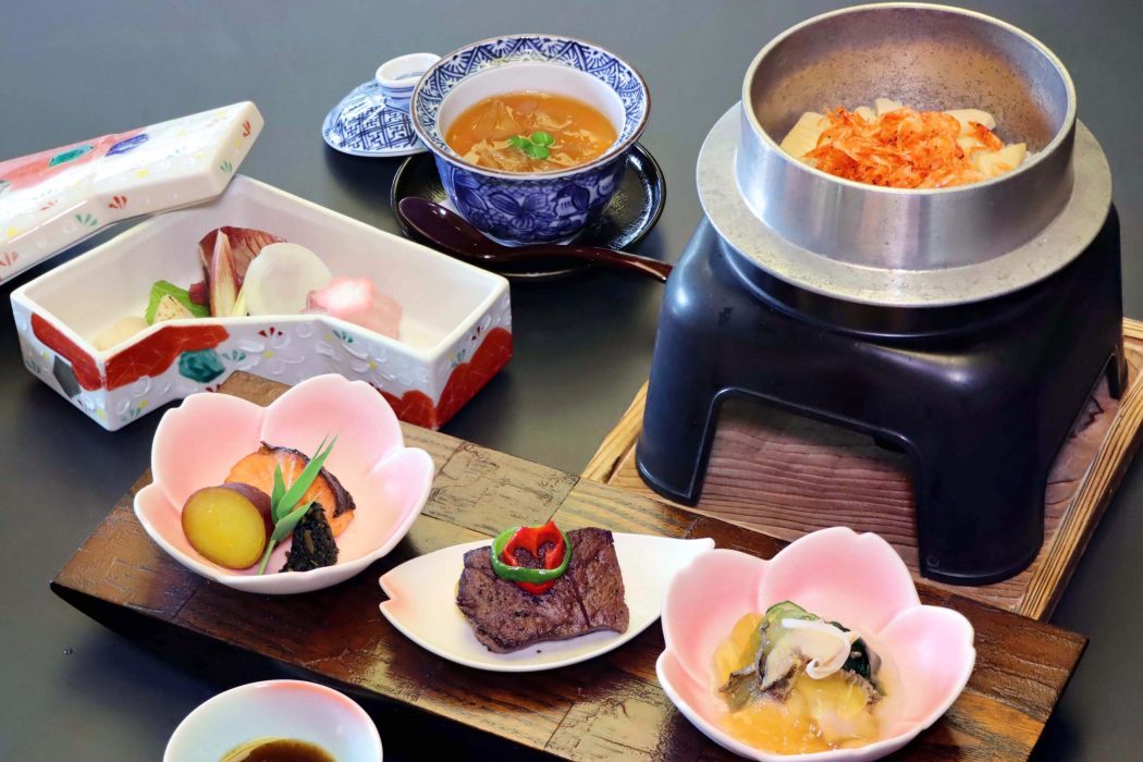 雪 会席（隠れ里：卯月）