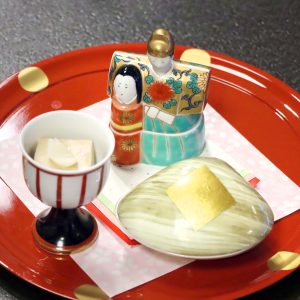 春の彩り会席　前菜（蒸し鮑 飯蛸 胡麻豆腐）