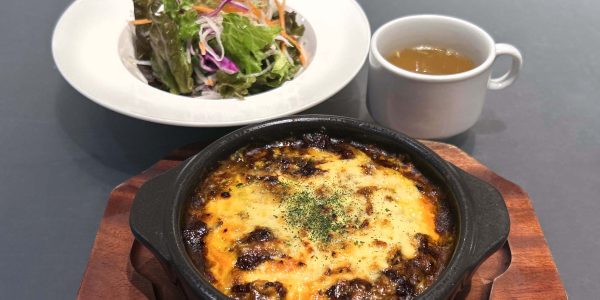 和牛と国産牛のビーフストロガノフとドリアセット