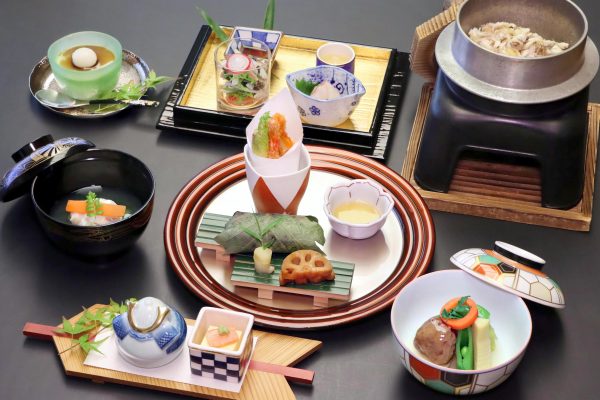 隠れ里御膳（皐月）