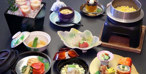 隠れ里御膳（葉月）