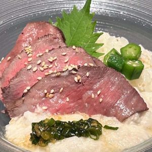 とろろ＆交雑牛のローストビーフDON ソラトス2周年記念