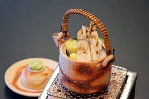 土瓶蒸し(松茸 鱧)